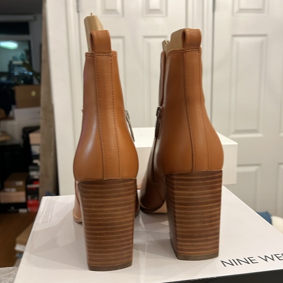 Birds Block Heel Booties in Caramel Sz 11 - BNIB!! - Picture 7 of 10